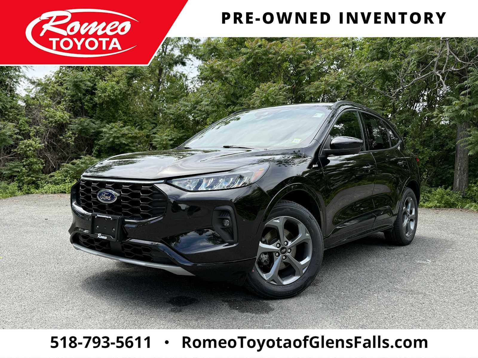 2023 Ford Escape Hybrid ST-Line Select in Black Metallic — front three-quarter view