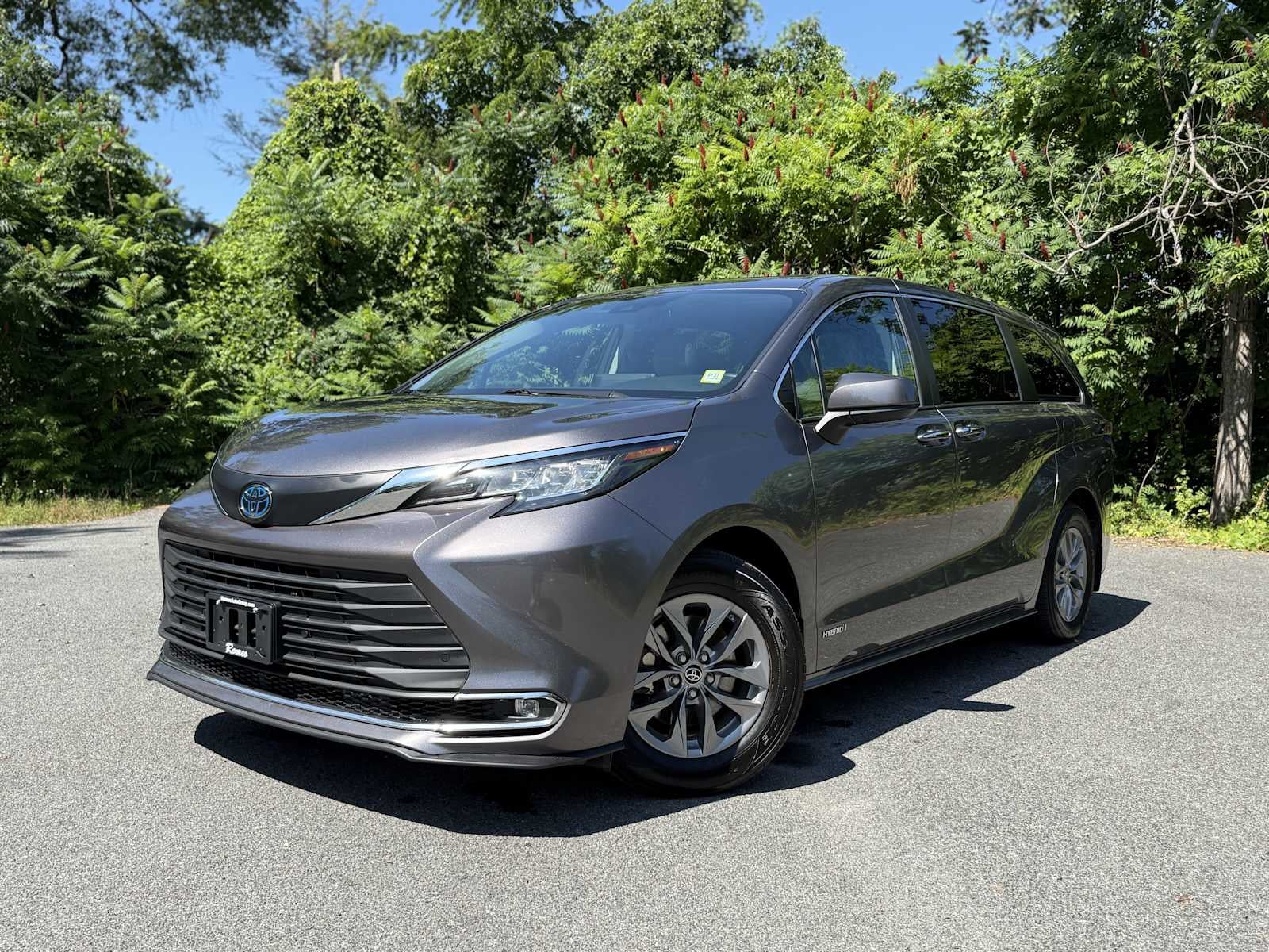 2021 Toyota Sienna XLE 7 Passenger in Predawn Gray Mica — front three-quarter view